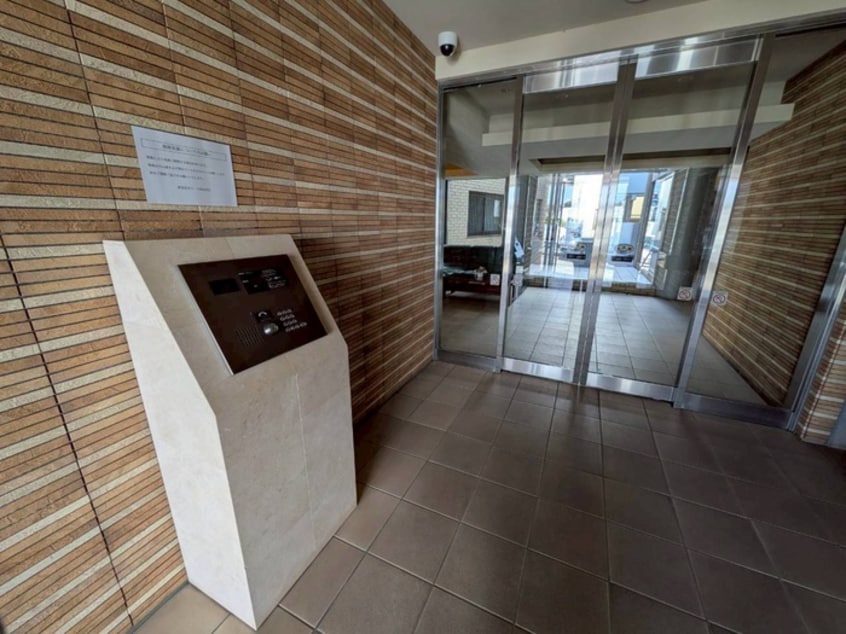 エントランス部分 ガ－ディアンケンズ