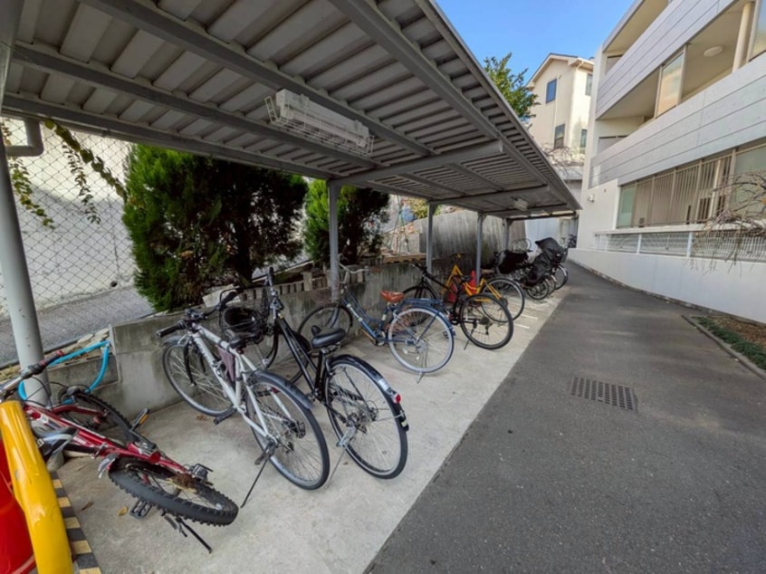 駐輪場 ガ－ディアンケンズ