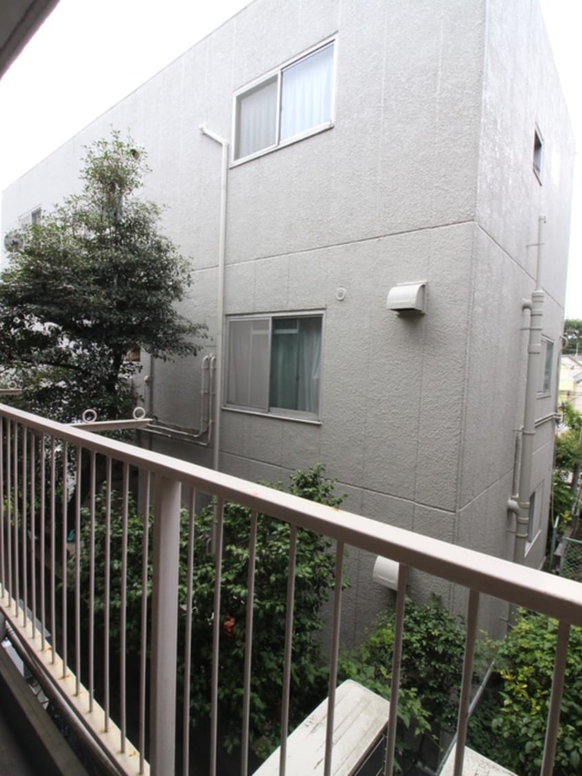 室内からの展望 コンサ－ム等々力