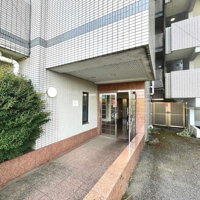 エントランス部分 ウィンベルソロ相模原第１