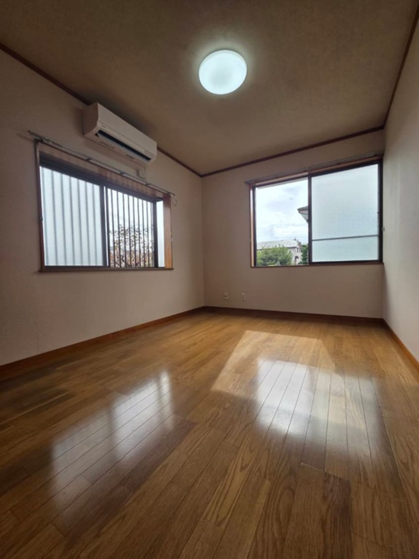 居室 エメラルドファイブ