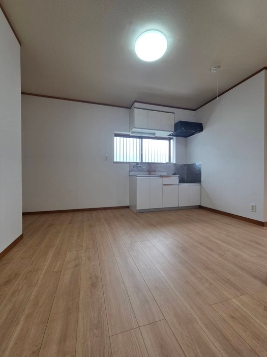 キッチン エメラルドファイブ