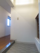 玄関 サニーテラスいぶき野