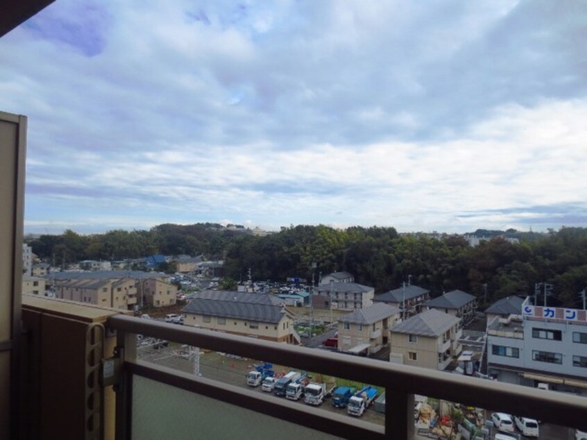 室内からの展望 アルテ－ヌ新横浜