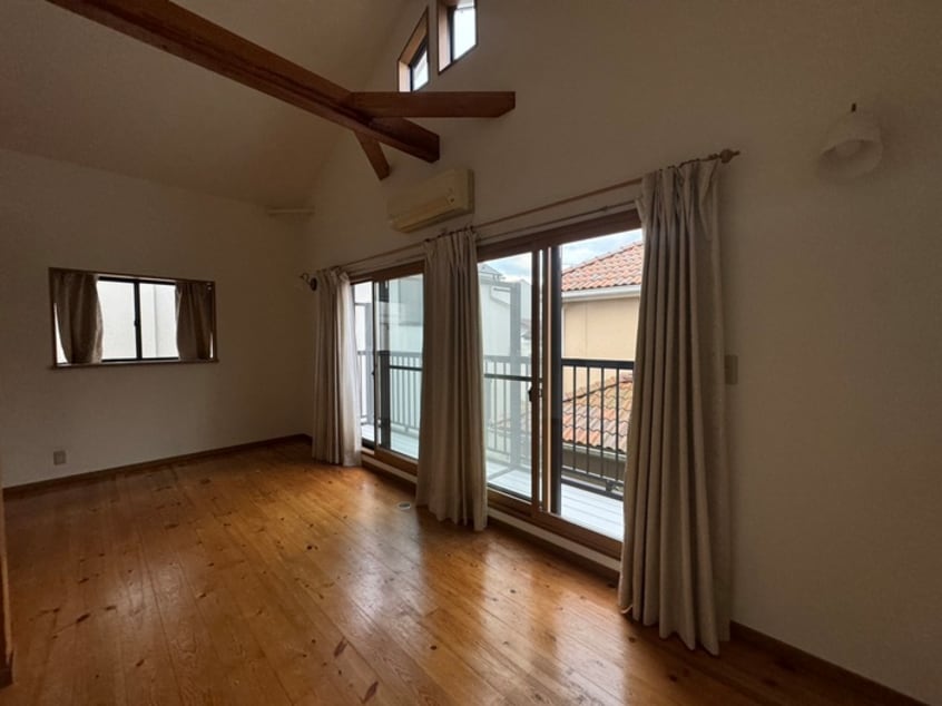 居室 金が谷１丁目戸建