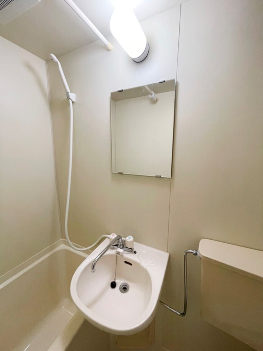 洗面 メイツ伊勢佐木長者町（２１０）