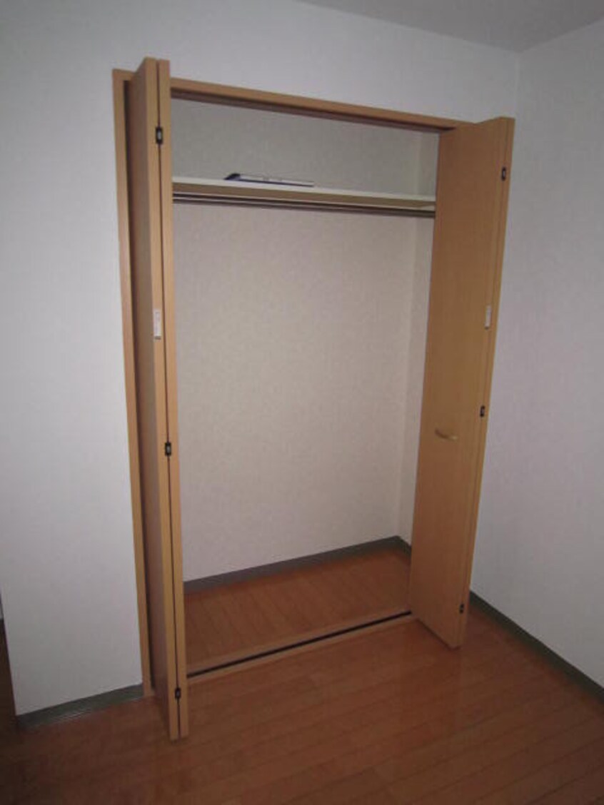 収納 マ－レＴＡＫＥＩ参番館