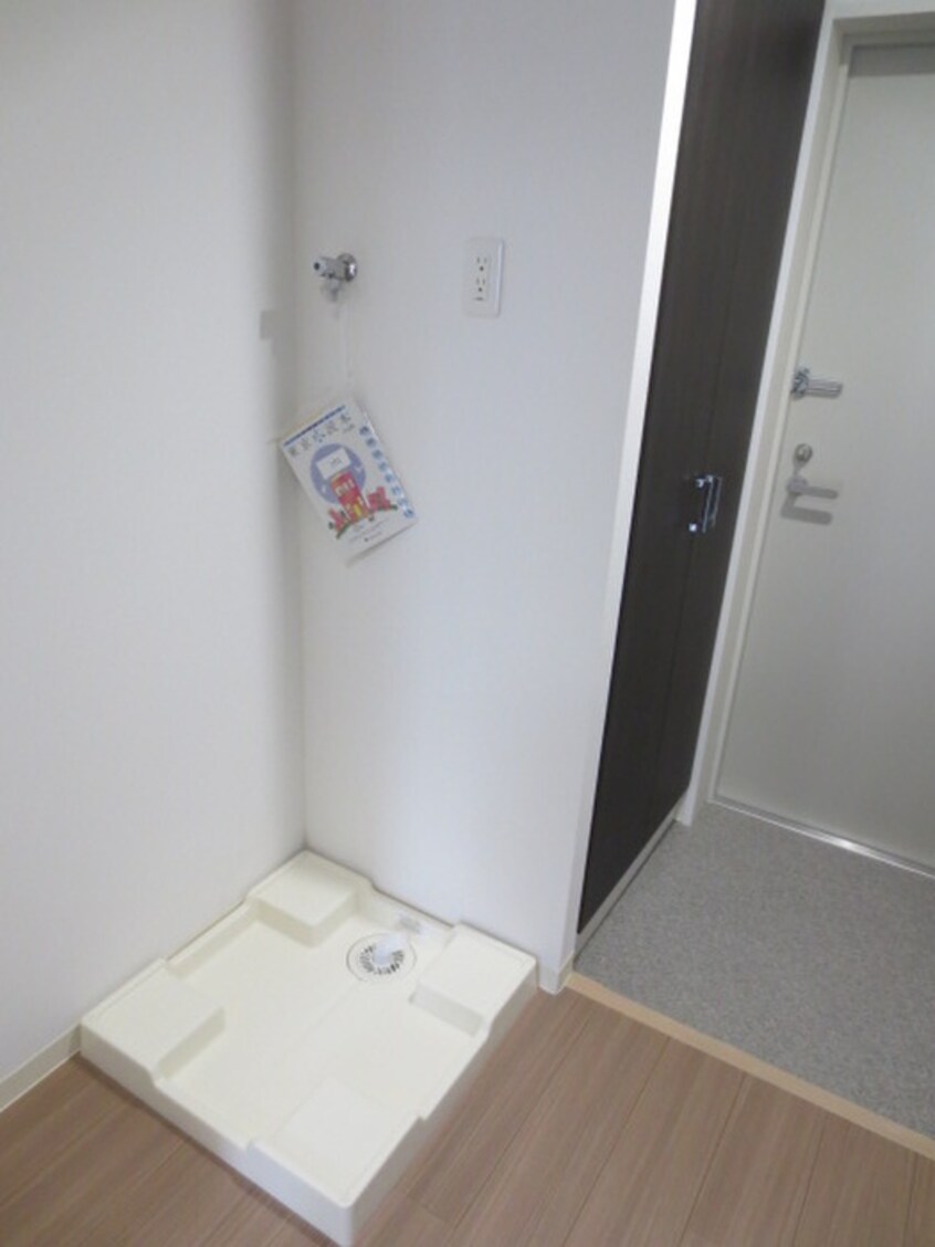 洗濯機置場 ドミール五反野