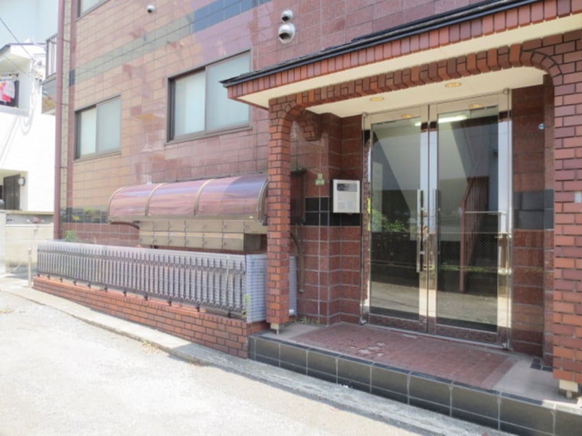 エントランス部分 ストーンハイツ