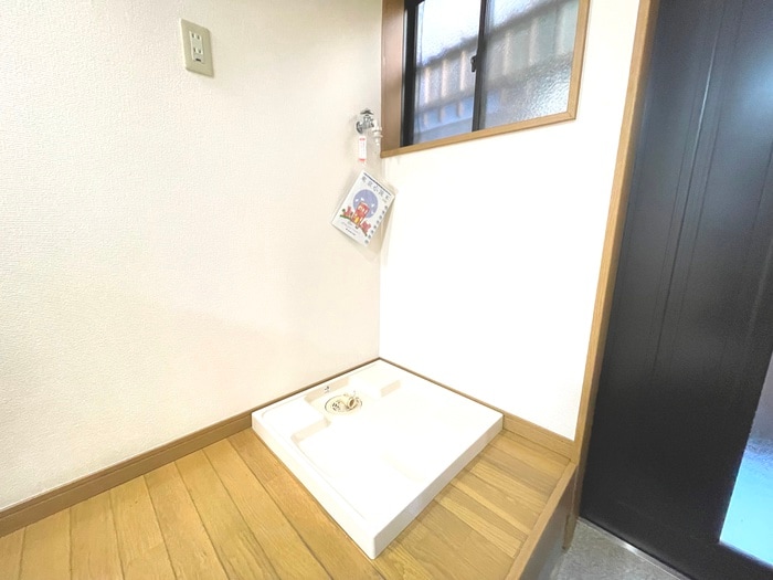 洗濯機置場 グランツ内田