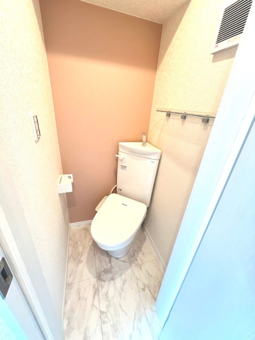 トイレ アークヒルズ横浜