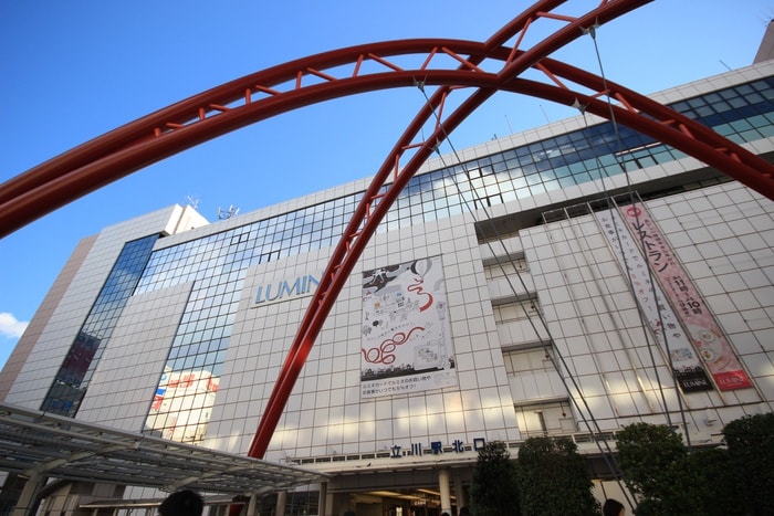 ルミネ立川(デパート)まで500m レジス立川曙町