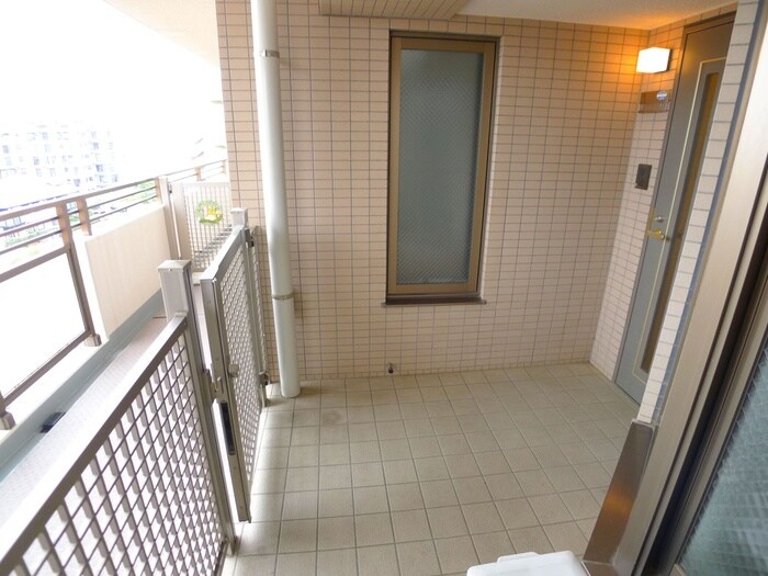 玄関 ウッドパーク初石Ａ棟（５１０）