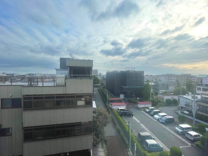 室内からの展望 ベルメゾン六月