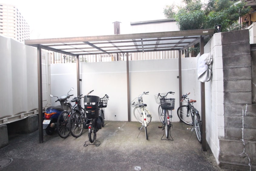駐輪場 メゾンドＡ２
