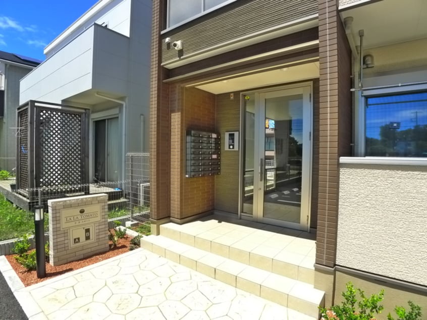 エントランス部分 ラ　ラ　トマートＢ