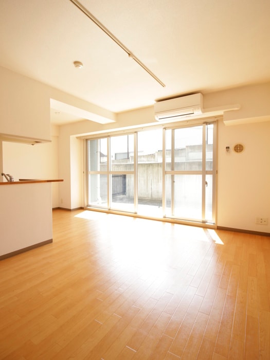 居室 ビュ－コ－トＱＭ