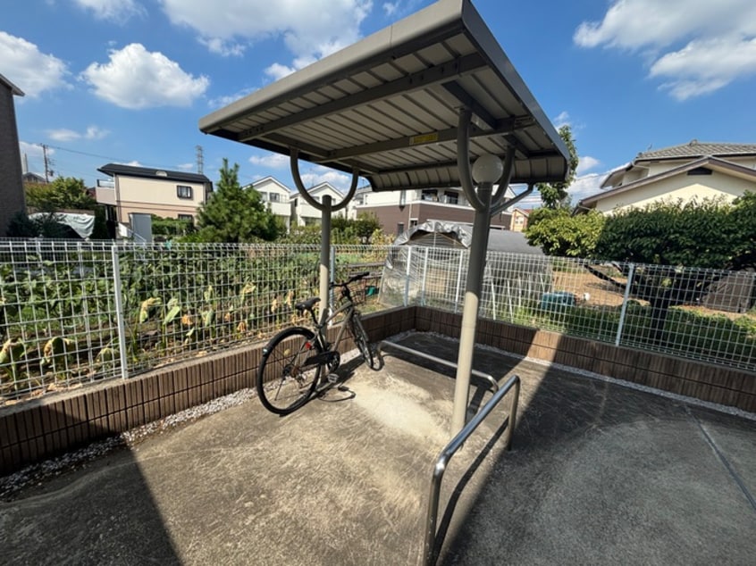 駐輪場 サクラガーデン