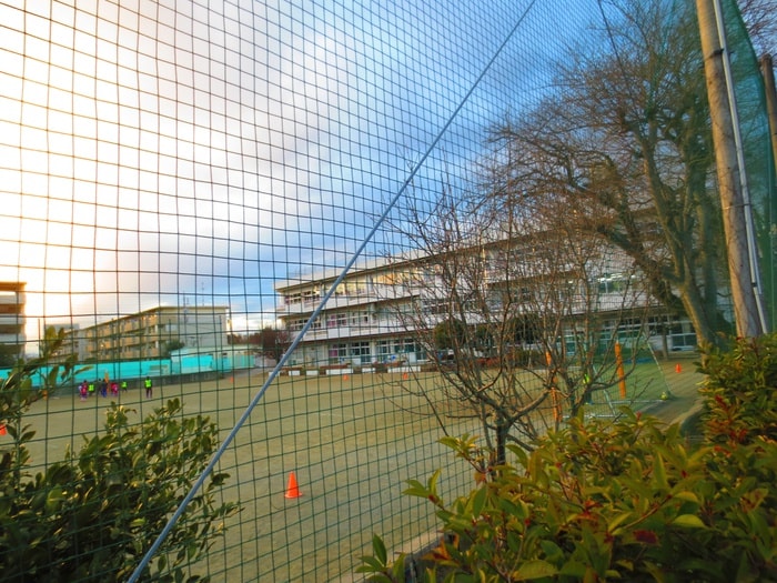 国分寺市立第八小学校(小学校)まで997m シティハイムファニー１