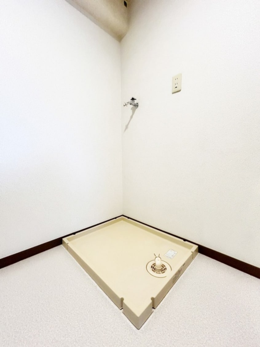 洗濯機置場 ベルドゥムール鎌ケ谷