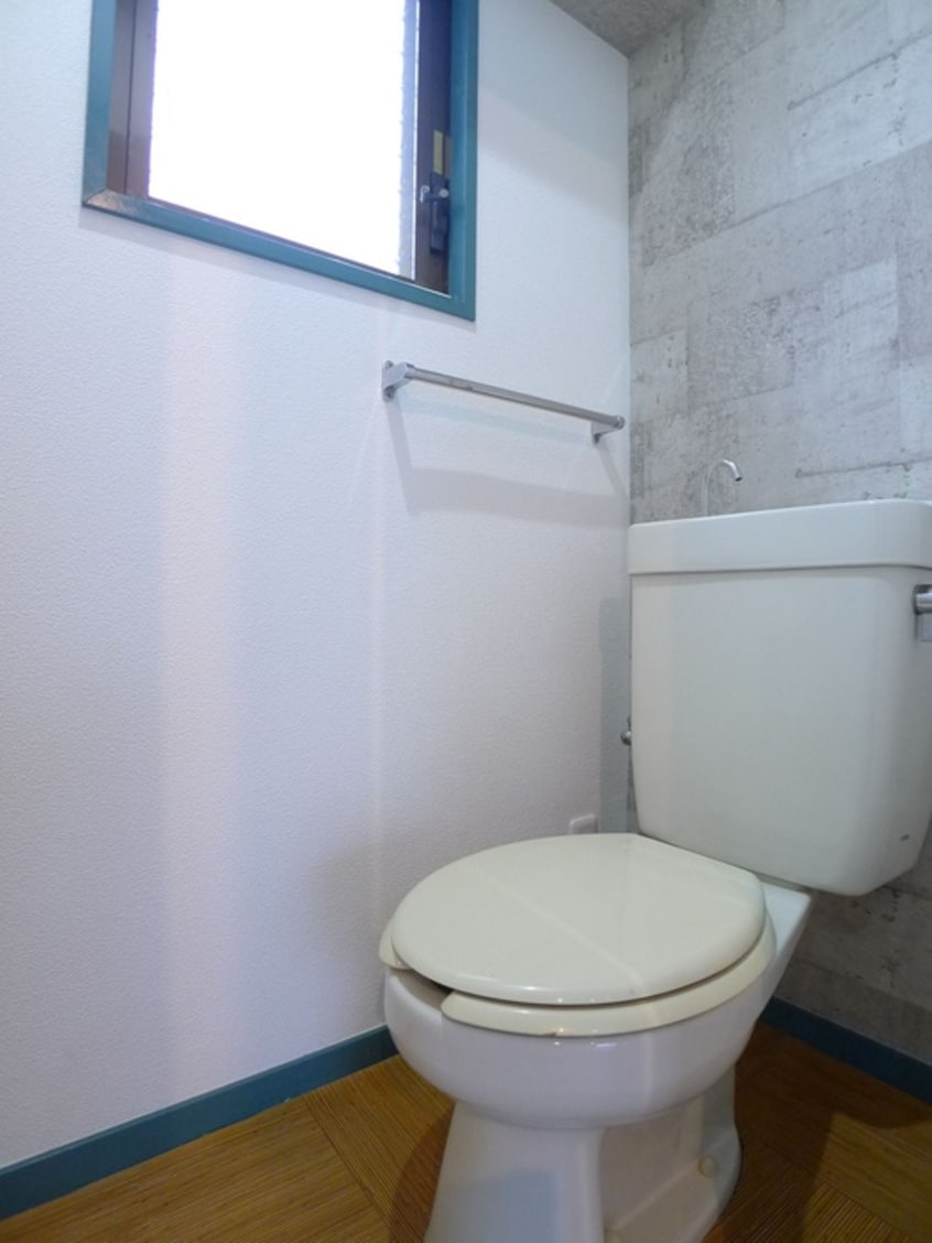 トイレ ドミ－ル２０世紀ヶ丘