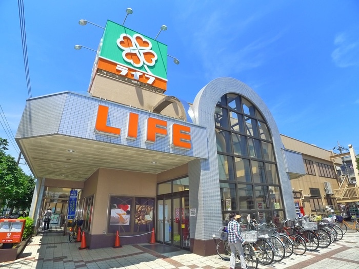 ライフ(スーパー)まで390m ドミ－ル２０世紀ヶ丘