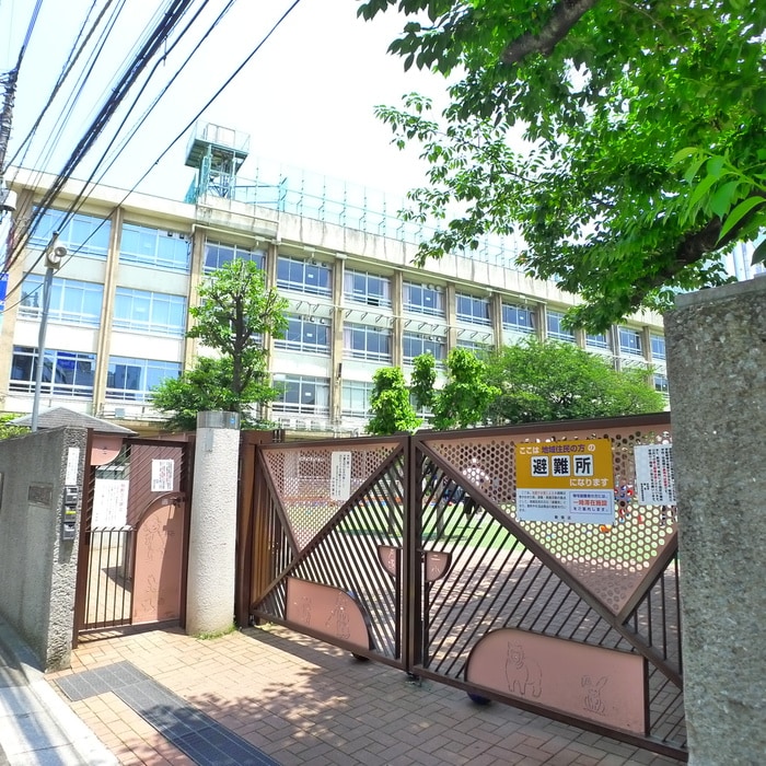 戸塚第二小学校(小学校)まで367m センテニアルタワー