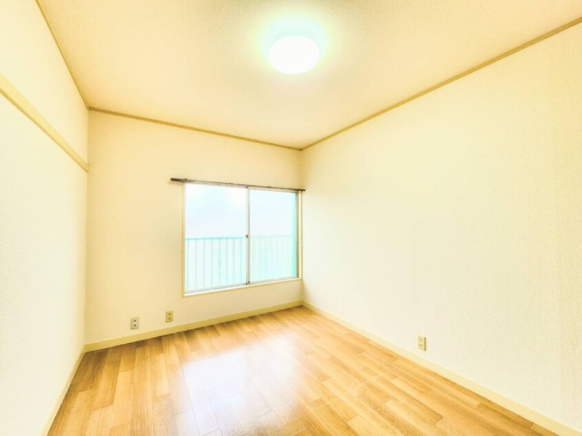 居室 第一コ－ポ小山