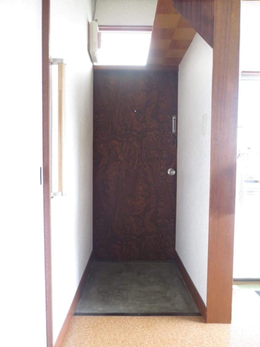 玄関 アパ－ト丹葉