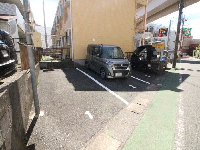 駐車場 エクセル佐々木