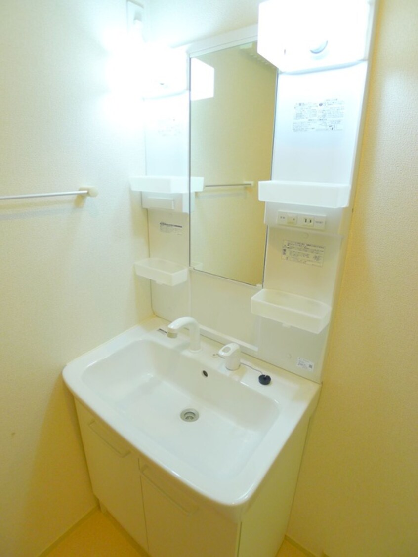 洗面 フェスティナレンテ