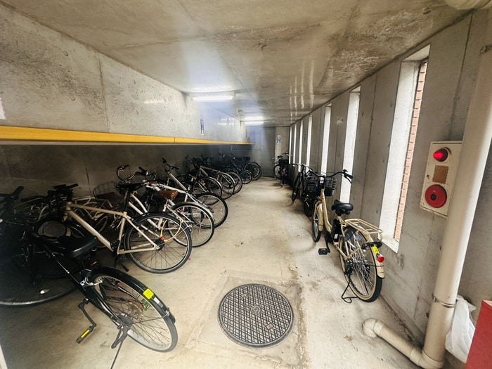 駐輪場 シルヴァン中原