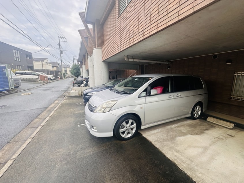 駐車場 シルヴァン中原