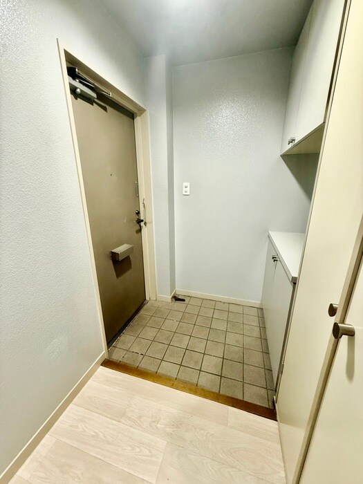 玄関 リズ市川平田