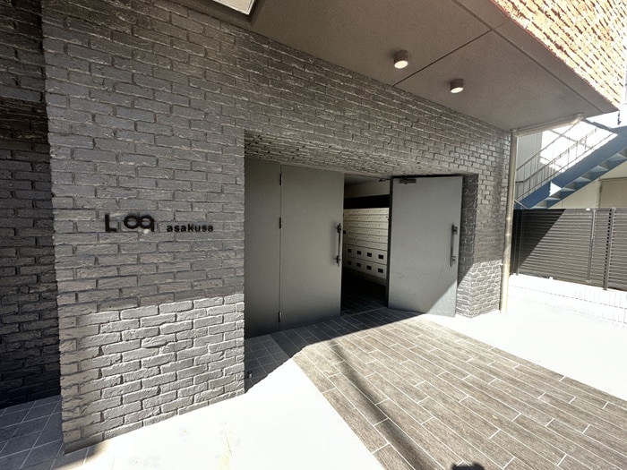エントランス部分 Ｌｏｇ浅草（９０１）