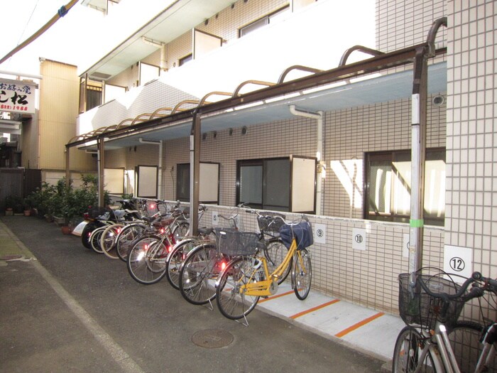 駐輪場 横須賀中央ﾀﾞｲｶﾝﾌﾟﾗｻﾞｼﾃｨ１(208)