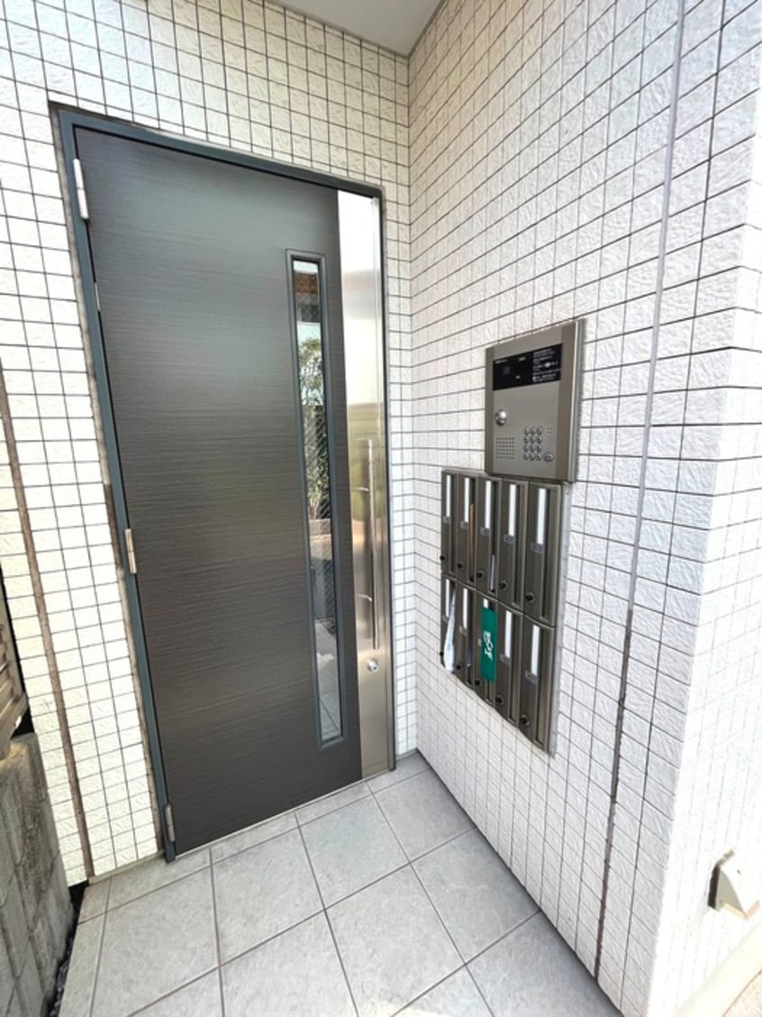 エントランス部分 セレ本郷