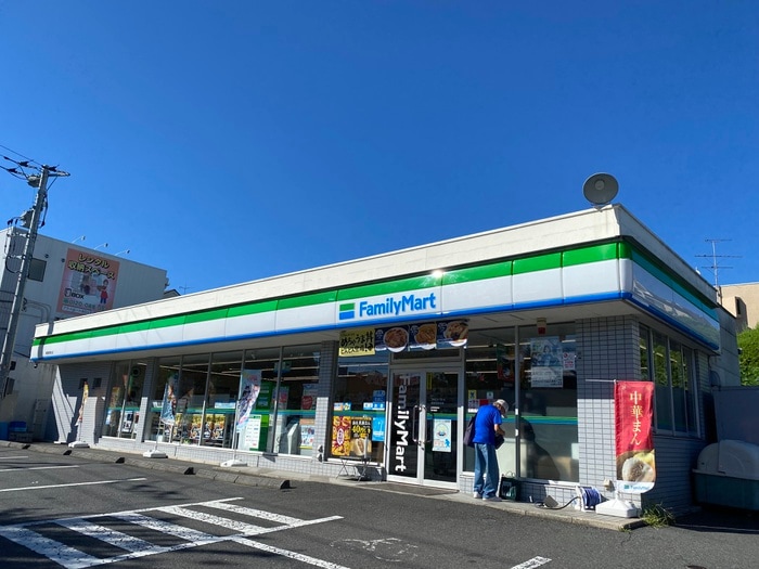 ファミリーマート若草台店(コンビニ)まで110m アスパイア若草台