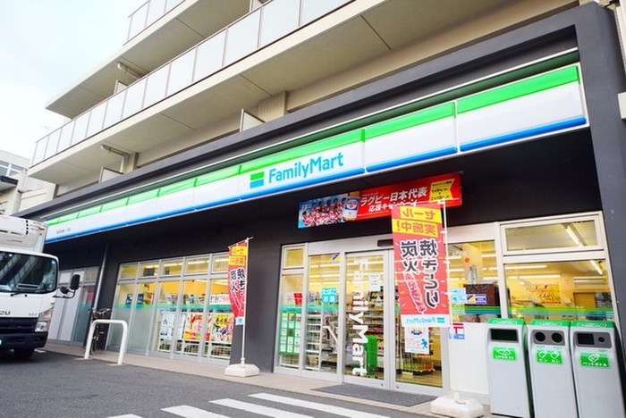ファミリーマート 横浜西寺尾一丁目店(コンビニ)まで249m エクシード２１