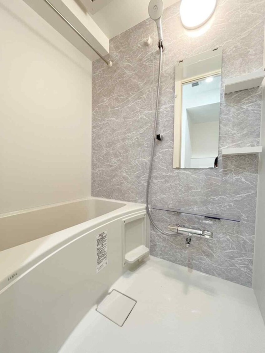 バス／シャワールーム等 エストウルースプラス三ノ輪