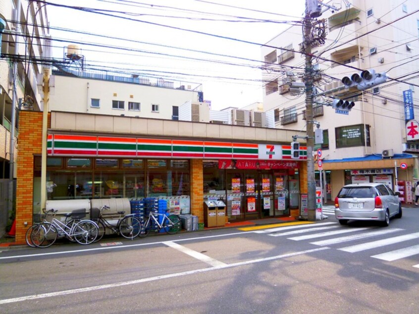 セブンイレブン(コンビニ)まで398m ハーモニーテラス上高井戸Ⅳ