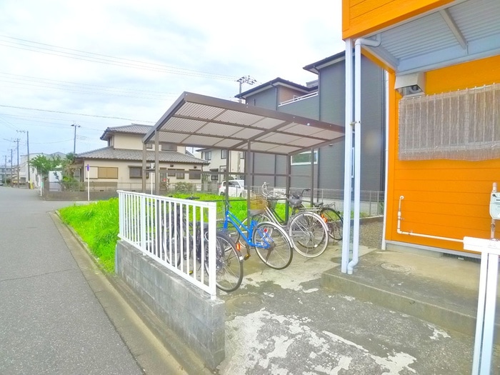 駐輪場 ラ・フォーレあずま