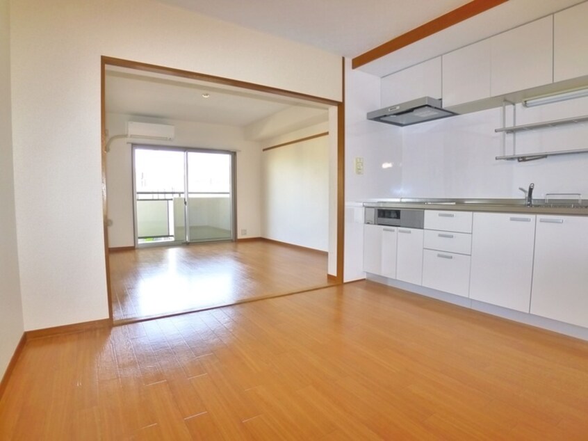 居室 シャルム秋元