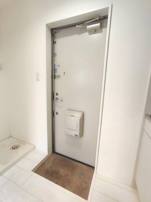 玄関 ジュノ・ヴィラージュ・ノワール