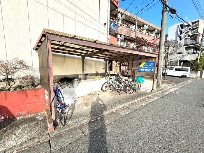 駐輪場 ルナ・パーク井上