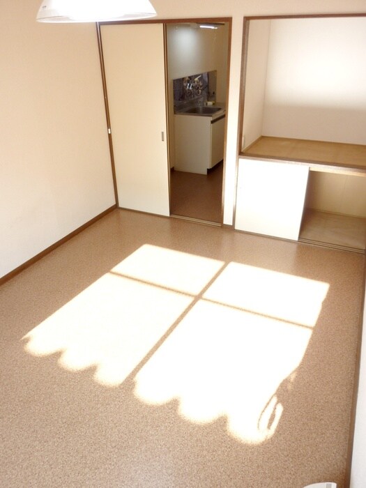 居室 ルナ・パーク井上