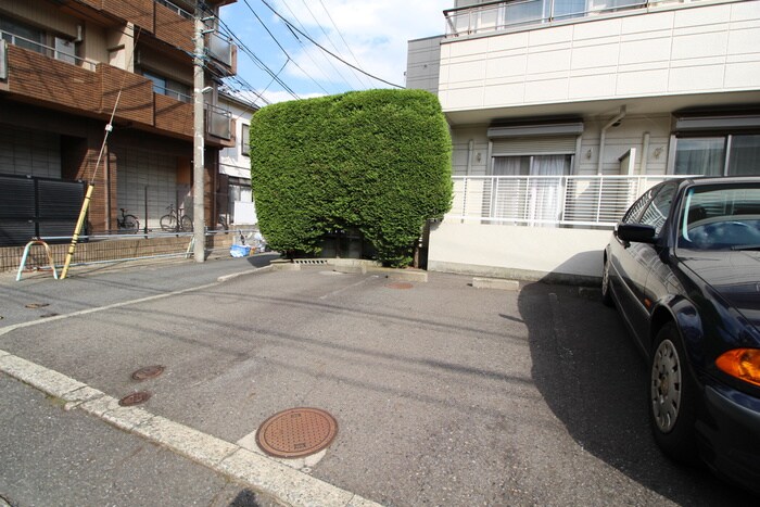 駐車場 ロ－ズハ－スト