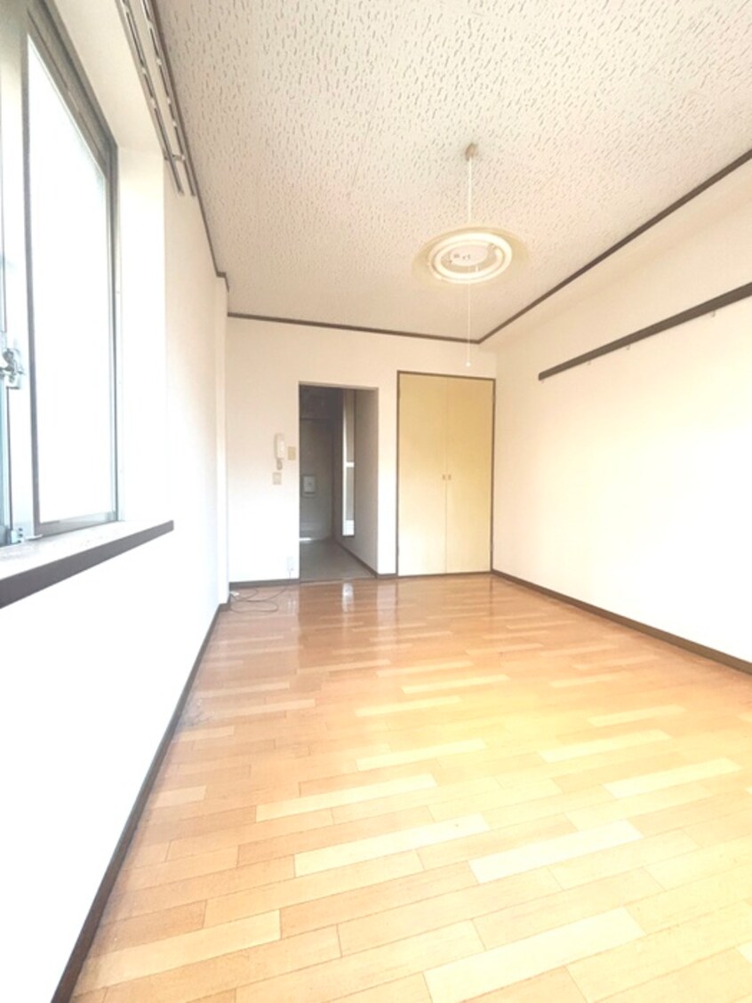 居室 ロ－ズハ－スト