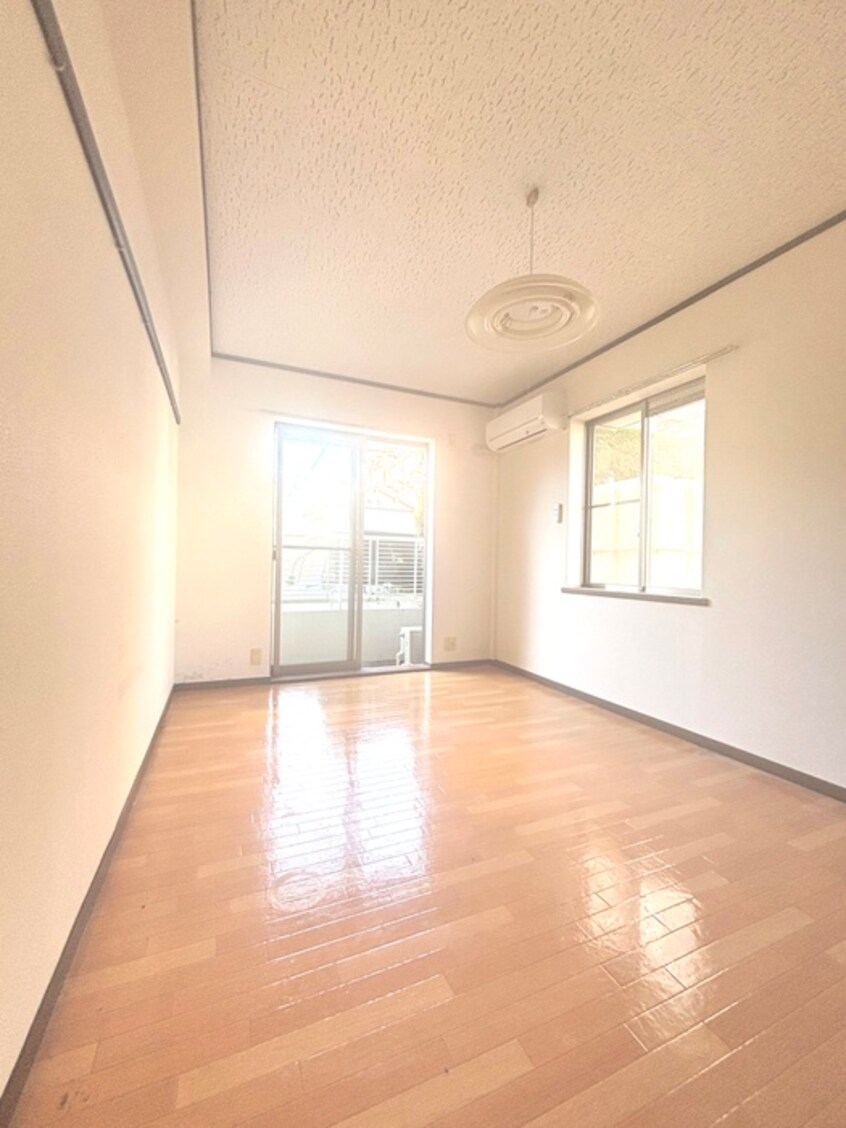 居室 ロ－ズハ－スト