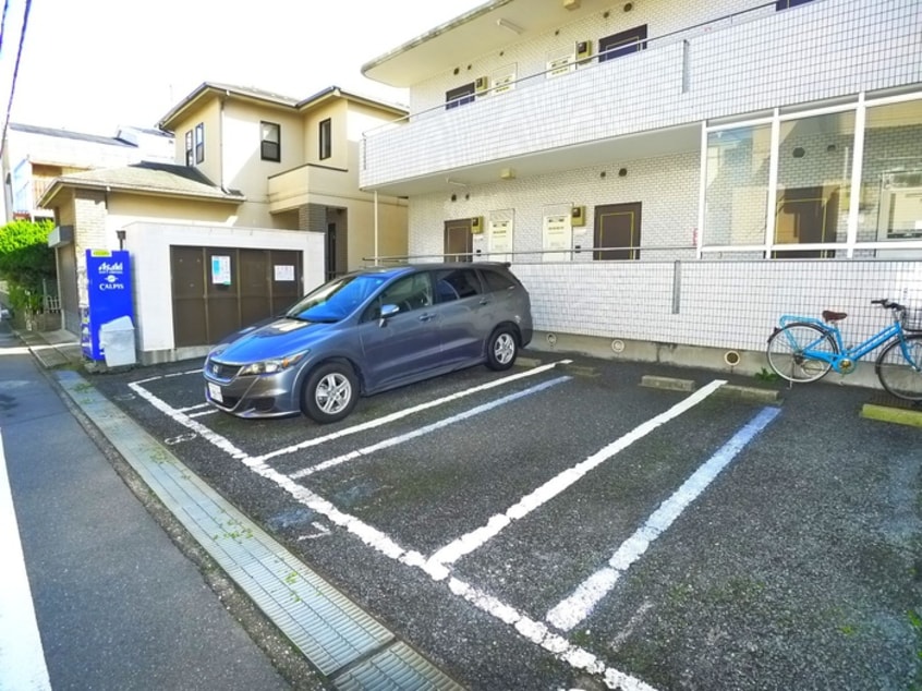 駐車場 ロイヤルコ－ポ壱番館